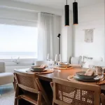 Stijlvol Appartement Met Terras En Panoramisch Zeezicht